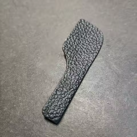 New original Rear Thumb Rubber repair parts for Sony ILCE-7RN4 A7RM4 A7R4 A7RIV camera