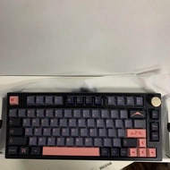 MATHEW TECH MK80คีย์บอร์ด75เปอร์เซ็นต์คีย์บอร์ดสามโหมดไร้สายแบบถอดเปลี่ยนได้แบบ75% รูปแบบสวิตช์สีเหล