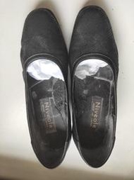 百貨專櫃~Niveole日本製手工鞋 黑色23