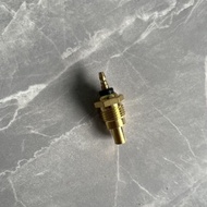 Excavator Yangma 17 Water Temperature Sensor Yangma 3TNV70 3TNV76 Water Temperature Sensor Sensor