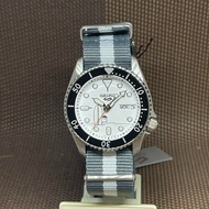 Seiko 5 Sports SRPK25K1 Limited Edition Snoopy 'Surfboard' White Grey Watch