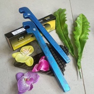 10 & 8 iron locks, iron benders, concrete iron braces, stirrups