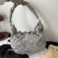 Louis Vuitton 路易威登 既COS雲朵包 腋下包