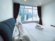 Pangsapuri 777 m² dengan 3 bilik tidur dan 2 bilik mandi peribadi di Bukit Bintang (Vortex suites kl