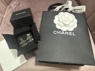 CHANEL黑色雙C耳環