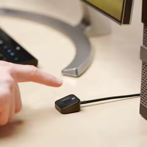 Kensington VeriMark Desktop Fingerprint Key K62330,Windows Hello/FIDO U2F Certified,Microsoft