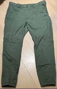 Uniqlo 束口褲 軍綠 淺綠 綠 縮口褲 L號 321-174247