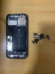 iPhone 12 拆機零件機（缺少螢幕及卡托也可能缺少一些未知部件）