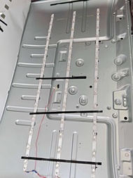 TOSHIBA 43หลอดLEDแบล็คไลท์โตชิบา(LED BLACK LIGHT TOSHIBA) ใช้กับรุ่น43C350KP (LED 14*3 แถว