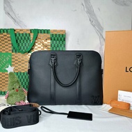 LV Takeoff全皮革手提公事包