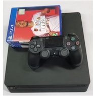 PS4 SLIM 1TB LIKE  NEW (USED)FREE GAME