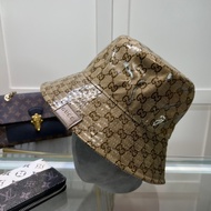 CHANEL222 Black Classic Double C Label Knitted Hat