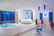 Rumah 65 m² dengan 1 kamar tidur dan 1 kamar mandi pribadi di Pezenas (Romantic Santorini Suite with