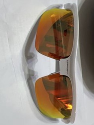 Oakley 太陽眼鏡