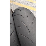 battlax t33 180/55/17 used tyre