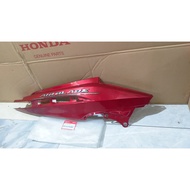 Right side cover set | Air Blade 110 mechanical body cover (2007-2008) Red (83550-KVG-950ZC)