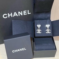 ✨Chanel✨心型水鑽雙C耳環