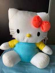 Hello Kitty 大公仔