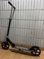 滑板車（非電動，可調節高低，適合兒童至成人）