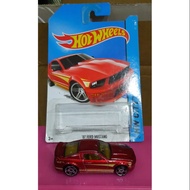 hot wheels 07 ford mustang