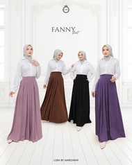 BAWAHAN ROK WANITA PLISKET SEEMLESS RAMPING POLOS WARNA HITAM COKLAT TUA FANNY SKIRT BY LORA FASHION