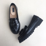 Dockmart DM 01 tassel edith