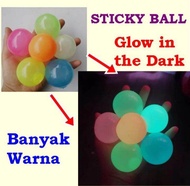 Mainan bola Globbles bola lengket glow in the dark