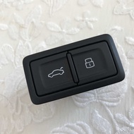 Suitable for Audi Q3Q5Q7A6L Trunk Switch Trunk Button 4G0 959 831 B