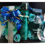 Men dashing perfumes set