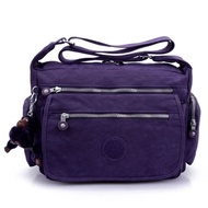 Kipling Gabbie M กระเป๋าสะพายข้าง (สร้อยคอจี้รูปลิงฟรี)