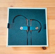 B&O Beoplay Earset