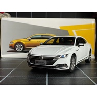 [Orphans] 1/18 Volkswagen CC 2019 Car Models Full Original Packaging, Classic Ibis White, Bad Paint 