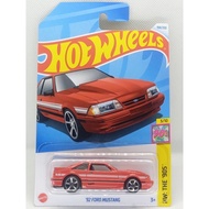 Hotwheels 92 Ford Mustang