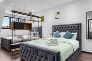 Modern Spacious Suite Sleeps 4 in Central London