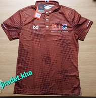 เสื้อโปโล M150 WARRIX คอปกตัดเย็บแบบปกสั้น ทันสมัย สีน้ำตาล ไซส์ (M.)  พร้อมกระดุมเล็ก 2 ข้างไว้กระช