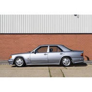 Mercedes E-class w124 AMG 300e bodykit sideskirt
