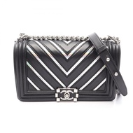 【二手】香奈兒 (Chanel) Boy Chanel Chevron V-stitch Hologram 黑色羊皮 (Sheepskin) Boy Chanel V-stitch 鏈條肩包