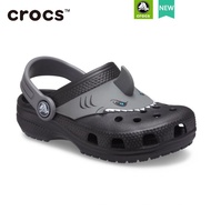 crocs เด็ก รองเท้าปลาฉลาม  Kids' Crocs Classic Shark Clog รองเท้าเดินชายหาดเด็ก |#207073 BLACK (c9 - 15.5cm25-26