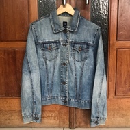 GAP Type 3 Ripped Denim Jacket