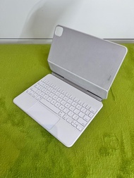 White Magic Keyboard 11” for iPad Air pro case 精妙鍵盤