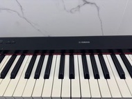np12 Yamaha 61 keys keyboard