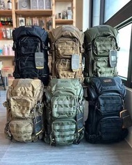 Mystery Ranch Blitz 35L 完美的將「軍事戰術的耐用度」與「日常生活的實用分類」結合在一起。非常適合：
戶外登山、健行與野營
生存遊戲愛好者
喜歡硬派軍事風格、對收納與背負機能有極