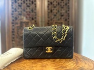 Chanel vintage cf23 handbag 23cm classic flap