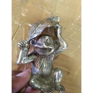 Monkey statue monkey monkey monkey
