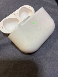 Apple AirPods Pro 充電盒