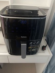 全新Tefal Easy Fry Grill & Steam 氣炸鍋