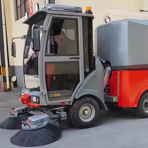 High Quality Outdoor Road Sweepers Electric Street Sweeper Articulated Chassis Industrial Cleaning M