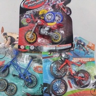 Children's Toys Dirt Bikes/Folding Bikes/Complete Racing Bikes BONUS 2 Tires