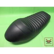 YAMAHA SR400 SR500-"BLACK" COMPLETE SEAT with BLACK STITCHING // Sewn Pointed Bottom