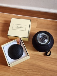 出售2隻迷你藍牙喇叭 重低音 磁吸 長續航
(非 JBL 小米 xiaomi Bose Harman)